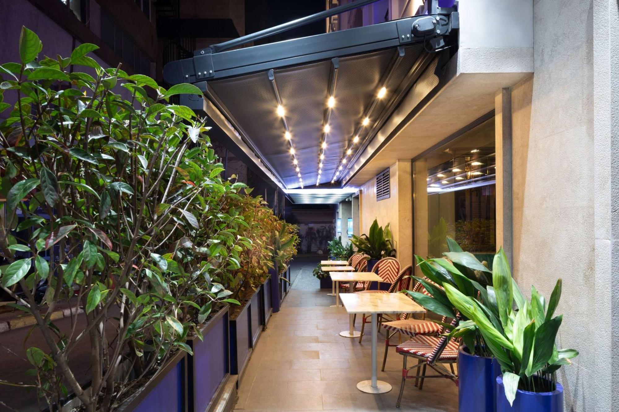 Tryp By Wyndham Istanbul Sisli Hotel Екстериор снимка